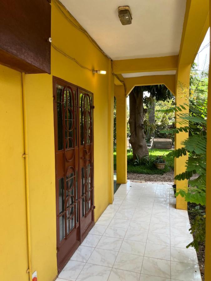 Boli Boli Guesthouse 세레쿤다 외부 사진